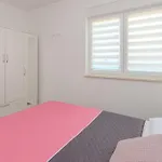 With Parking Space - 24307 * 维尔